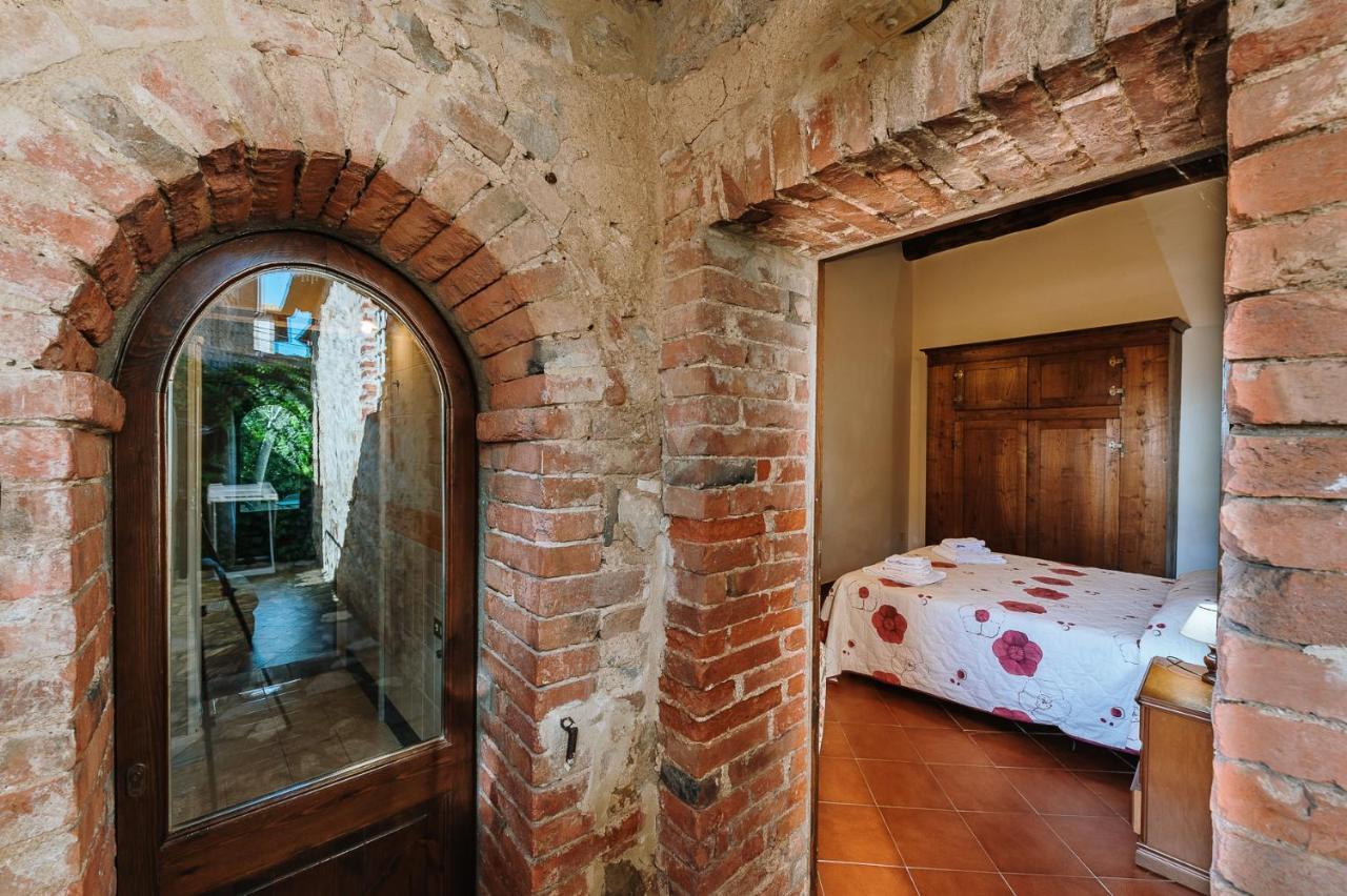 Borgo Villa A Sesta San Gusme Exterior photo