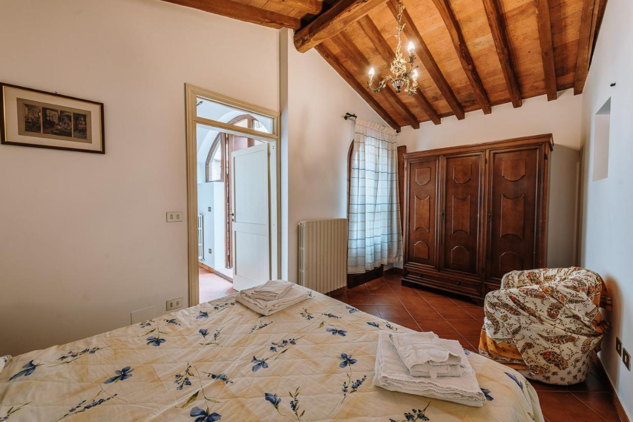 Borgo Villa A Sesta San Gusme Exterior photo